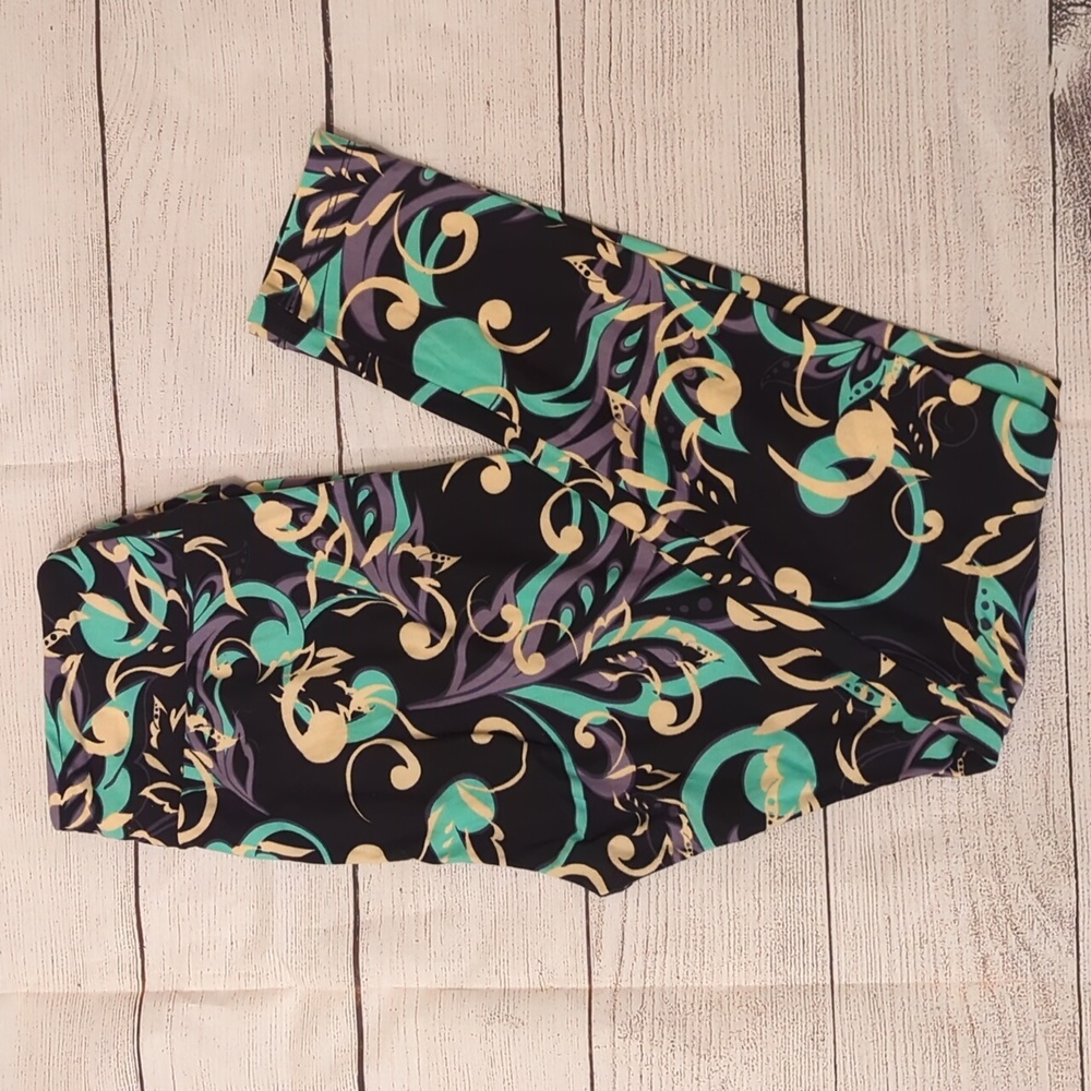 Lularoe OS NWOT Leggings Black multi-colored